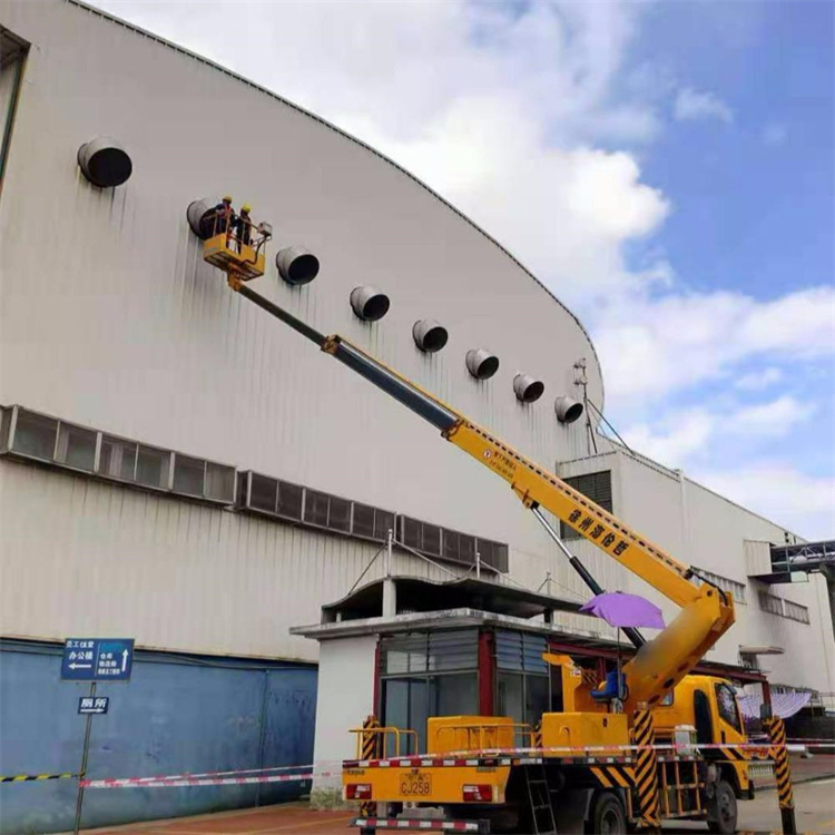 苍溪高空作业车出租服务：专业广告牌安装解决方案