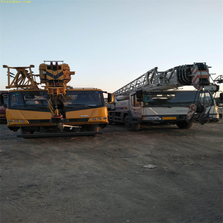 苍溪吊车吊挖机正确办法